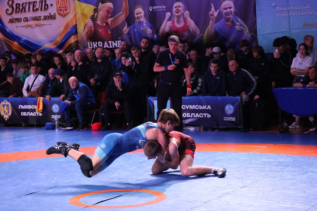 ЗВЯГЕЛЬ ПРИЙМАВ ЧЕМПІОНАТ УКРАЇНИ З ВІЛЬНОЇ БОРОТЬБИ СЕРЕД ЮНАКІВ ТА ДІВЧАТ U16