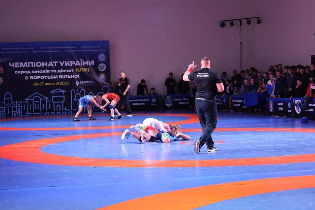 ЗВЯГЕЛЬ ПРИЙМАВ ЧЕМПІОНАТ УКРАЇНИ З ВІЛЬНОЇ БОРОТЬБИ СЕРЕД ЮНАКІВ ТА ДІВЧАТ U16