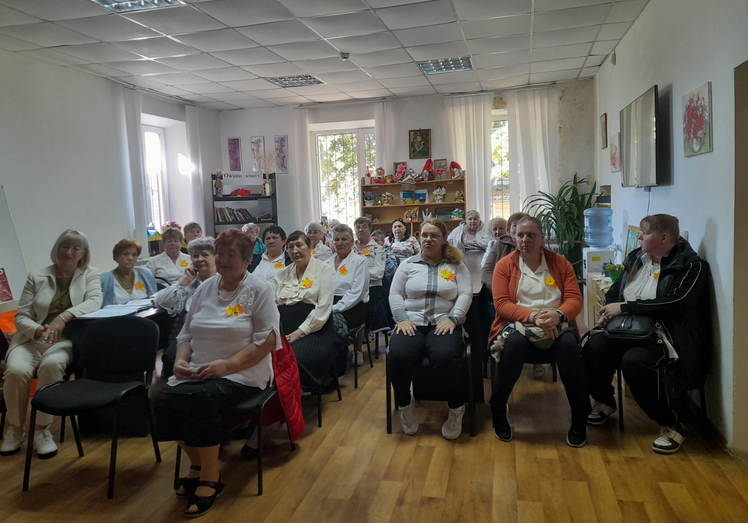У територіальному центрі привітали людей старшого покоління